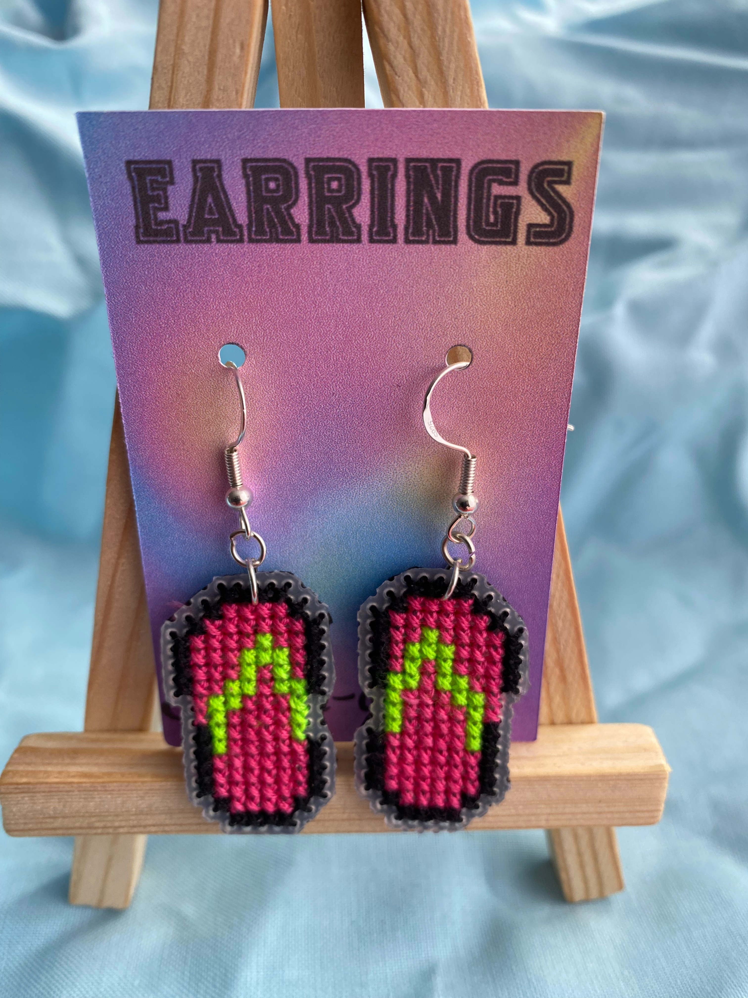 Pink flipflop earrings 
