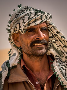 dubai portraits-2.jpg