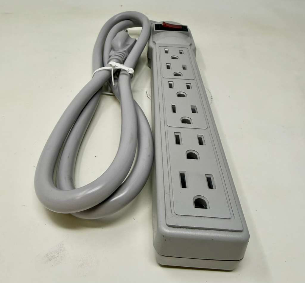 New 6-Outlet Power Strip with 3ft Heavy-Duty Cord, 240 Joules (Steren)