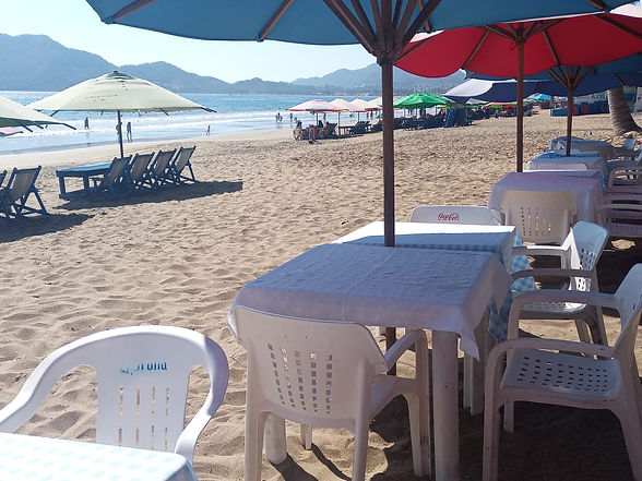 mesas playa.jpg