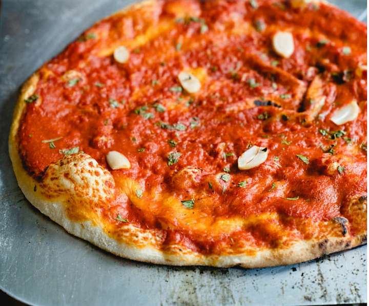 Pizza marinara, Italian food that's vegan