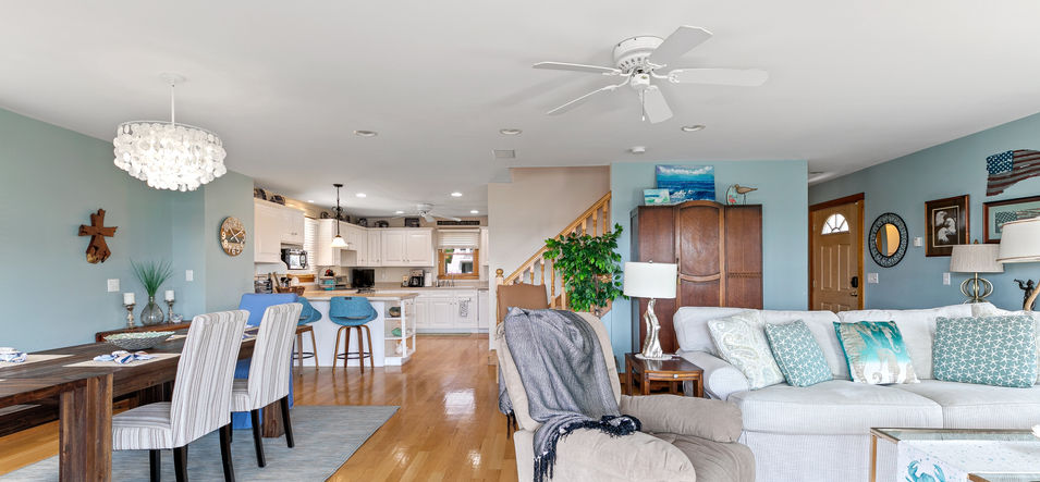 005-63 Tuckerman Ave Middletown RI Hi RES-105.jpg