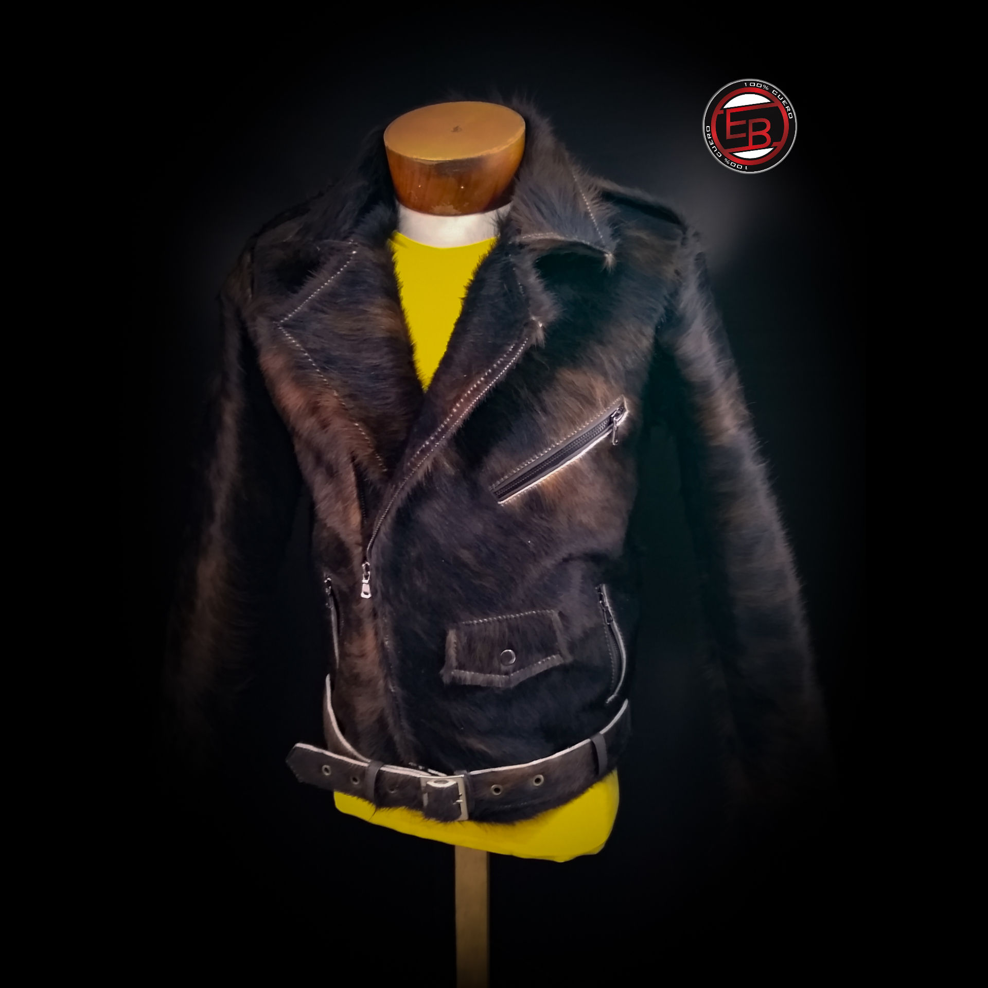 Chamarra / A-58 / pelo becerro