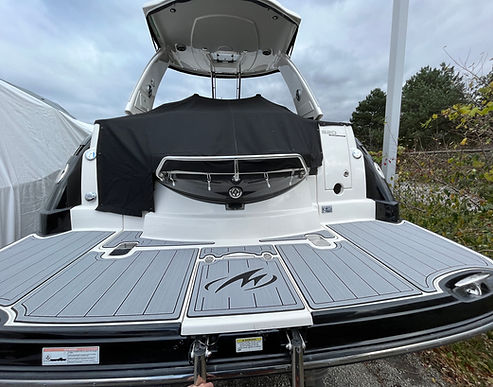 2014 Monterey 320 Sport Yacht