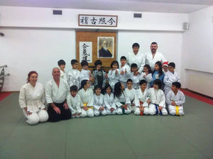 Çocuklar ve Yetişkinler için Aikido Dersleri