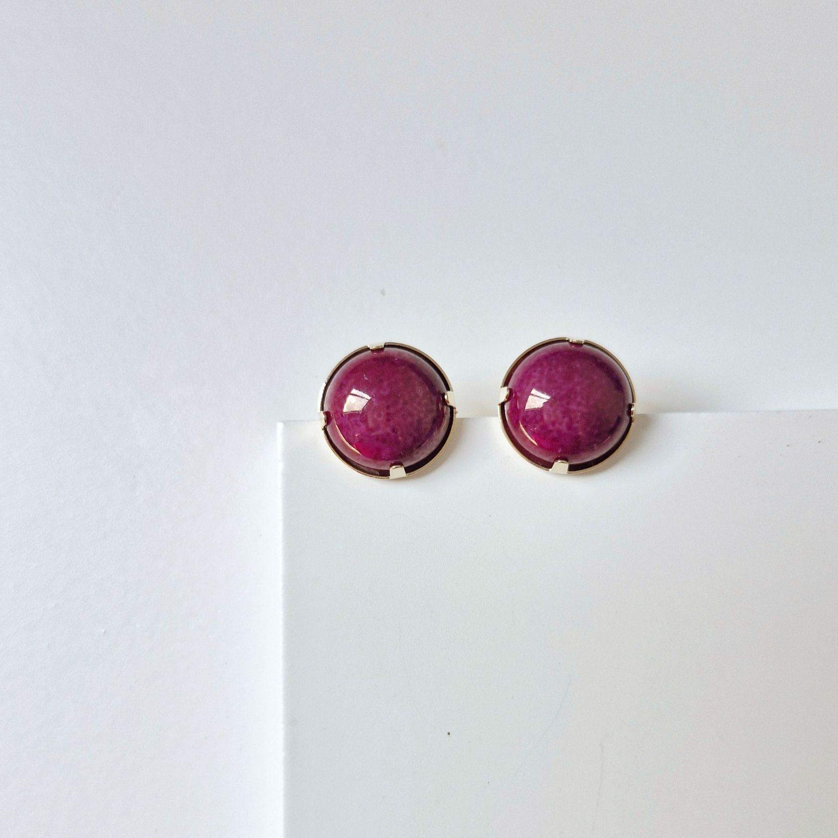 Brinco Lustre Púrpura