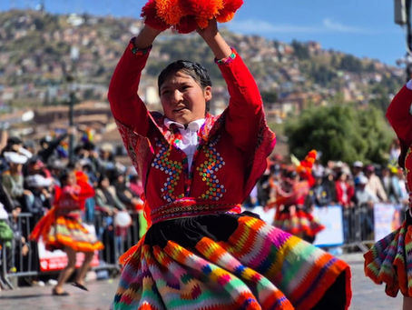 Celebrando el Inti Raymi: Honrando la Tradición a Través de Voces Jóvenes