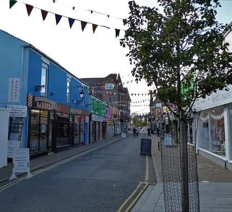 Another fine dry day, becoming cloudier later