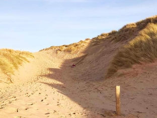 Sunny start turning cloudy