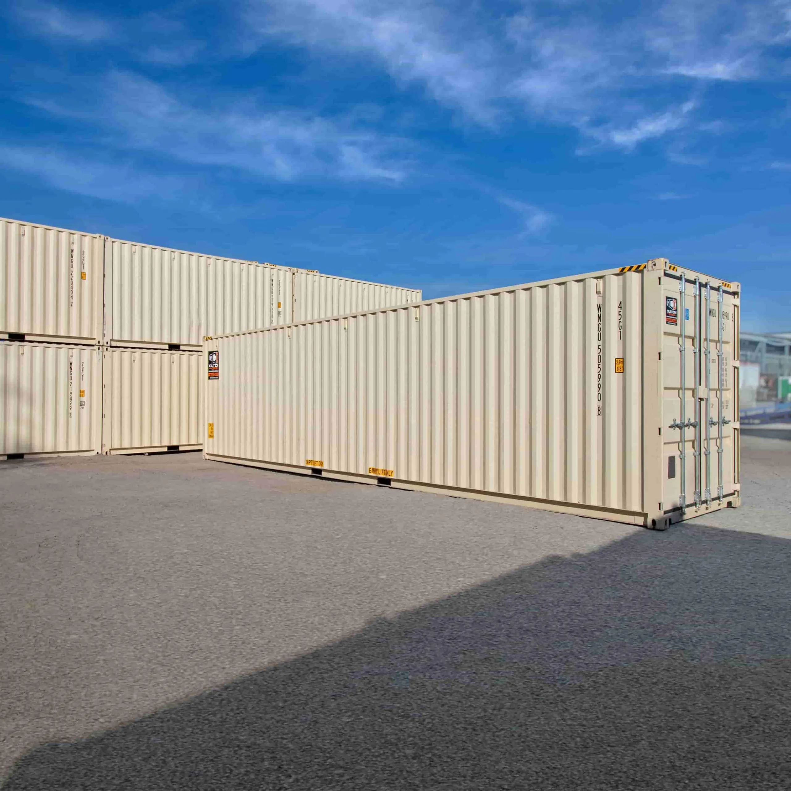 custom-cubes-shipping-containers-40-ft-hc-new-sea-can-3-min-scaled.webp