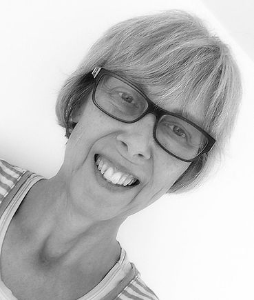 yoga-teacher-training-tutor-beverley-nol