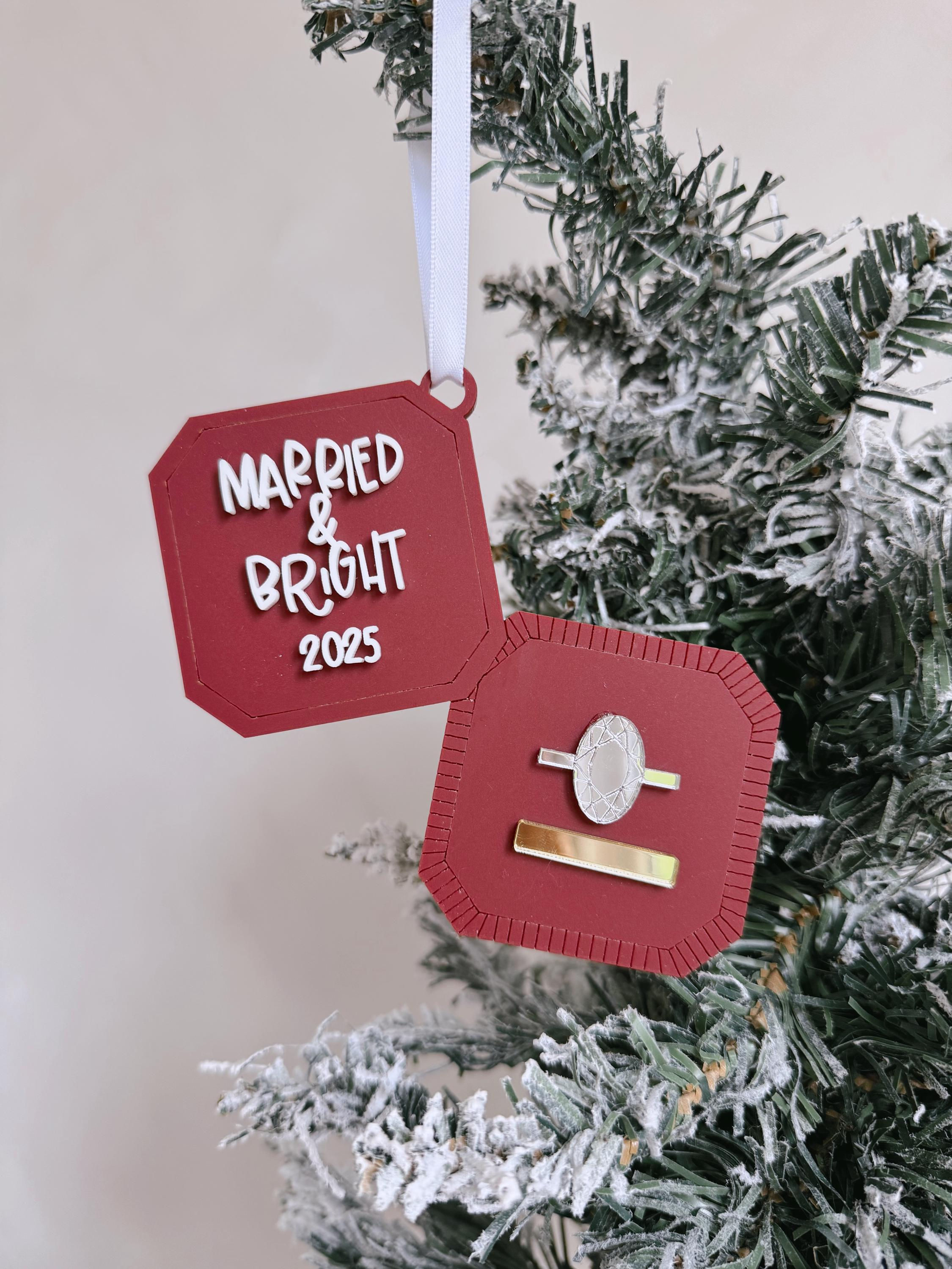 Personalized First Christmas Married Ornament – Newlywed Tree Decoration