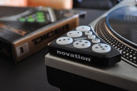 Novation Dicer / DJコントローラ Par De Controlador Dicer
