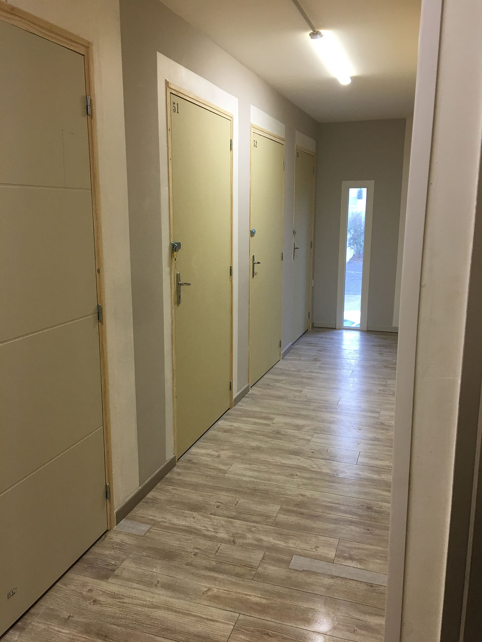 Miniature : Box 54 (4.59 m2 - 11.29 m3)  1er étage