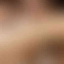 Zlatý náramek Lillian Vassago