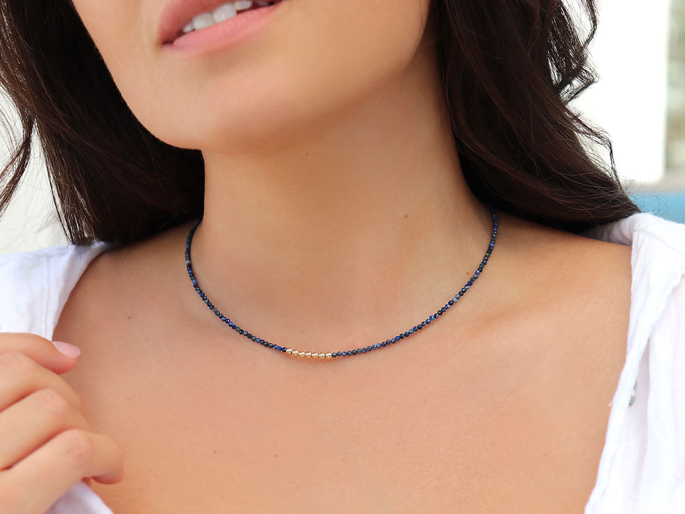 Thumbnail: Gemstone necklace in blue
