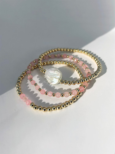 ブレスレット LAZY DAWN pearl n chain bracelet Stretchy Gold Bracelet with Coin Pearl | Kaylie Dawn Jewelry
