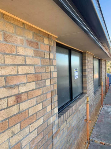 gold coast house painters - painted eaves