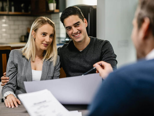 Mortgage Broker vs Bank: What's the Real Difference