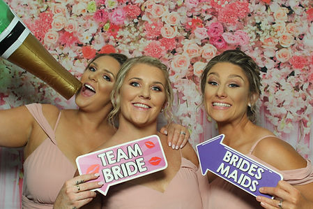 photo booth hire Geelong & Melbourne weddings.jpg
