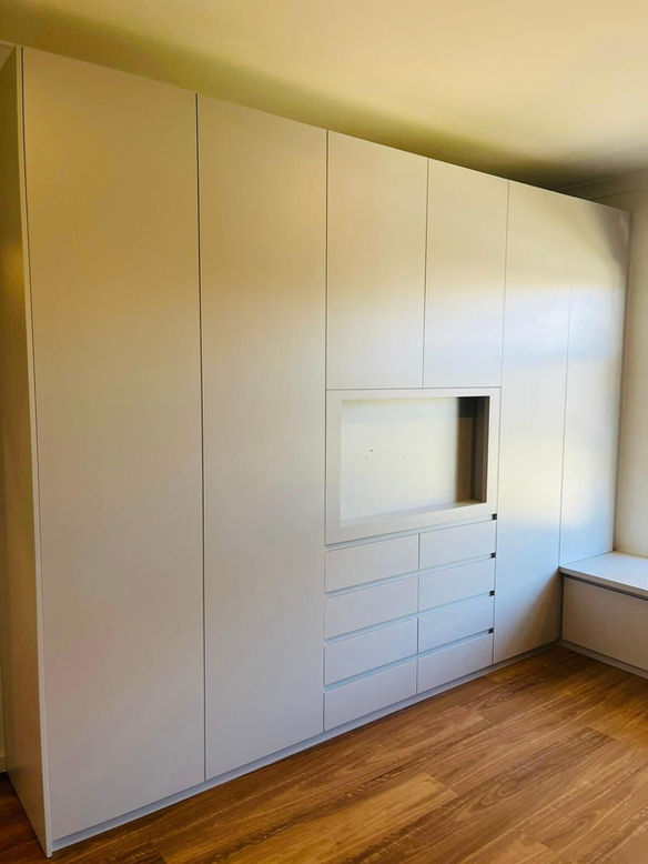 custom built in wardrobe melbourne