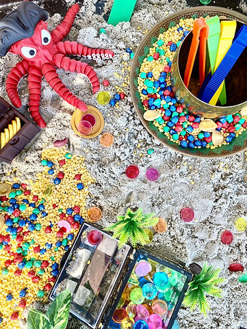 bundaberg messy and sensory playgroup tuff tray set up