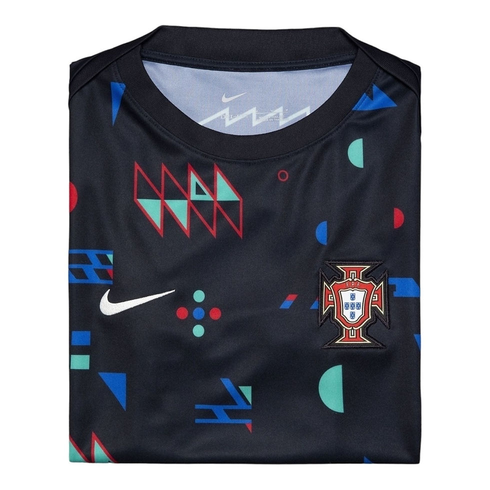 Miniatura: Camisa Seleção de Portugal Pré-jogo 24/25 - Torcedor Nike Masculina - Preta com