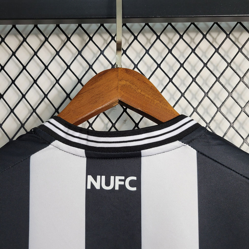 Miniatura: Camisa Newcastle I 23/24 - Torcedor Castore Masculina - Branco e Preto
