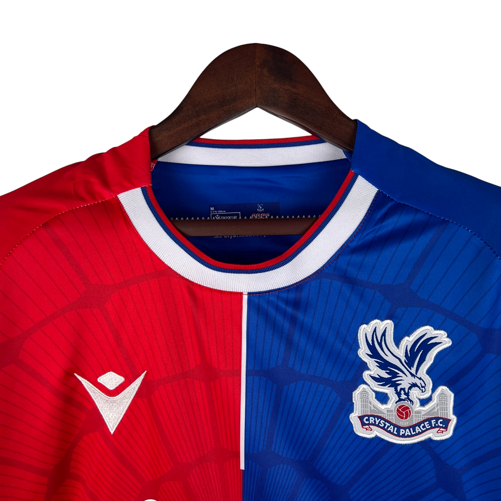 Miniatura: Camisa Crystal Palace I 23/24 - Torcedor Macron Masculina - Azul e vermelha com 