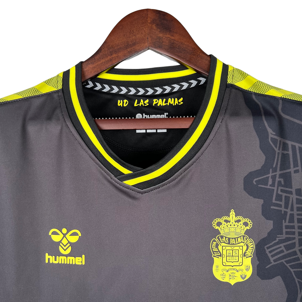 Miniatura: Camisa Las Palmas II 23/24 - Torcedor Hummel Msculina - Preta com detalhes em am