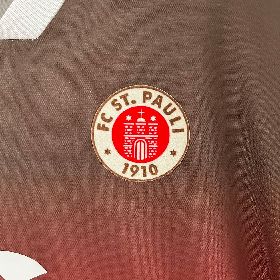 Miniatura: Camisa FC St Pauli I 23/24 - Torcedor Diiy Masculina - Marrom com detalhes em ve