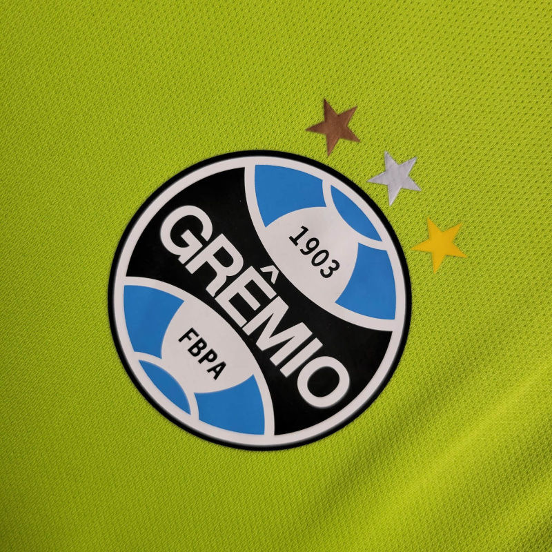 Miniatura: Camisa Grêmio Treino 24/25 - Torcedor Umbro Masculina - Verde com detalhes em pr
