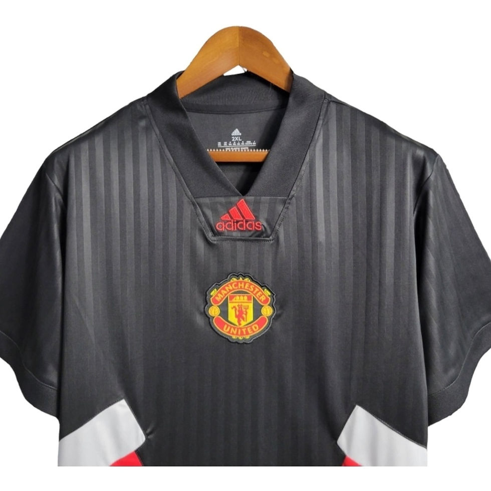 Miniatura: Camisa Manchester United 23/24 - Torcedor Adidas Masculina - Preta com detalhes 
