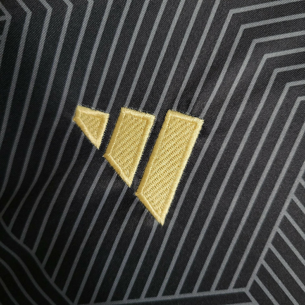 Miniatura: Camisa Union Berlin III 23/24 - Torcedor Adidas Masculina - Preta com detalhes e