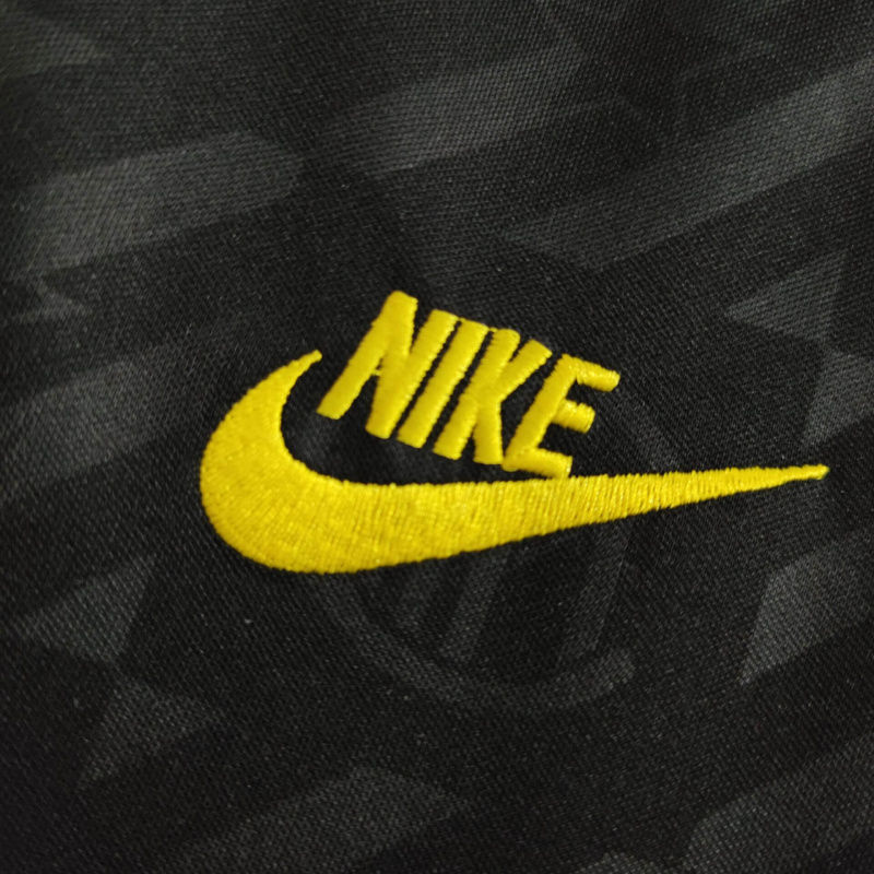 Miniatura: Camisa Retrô Inter de Milão II 1919/1920 - Masculina Nike - Preta com detalhes e