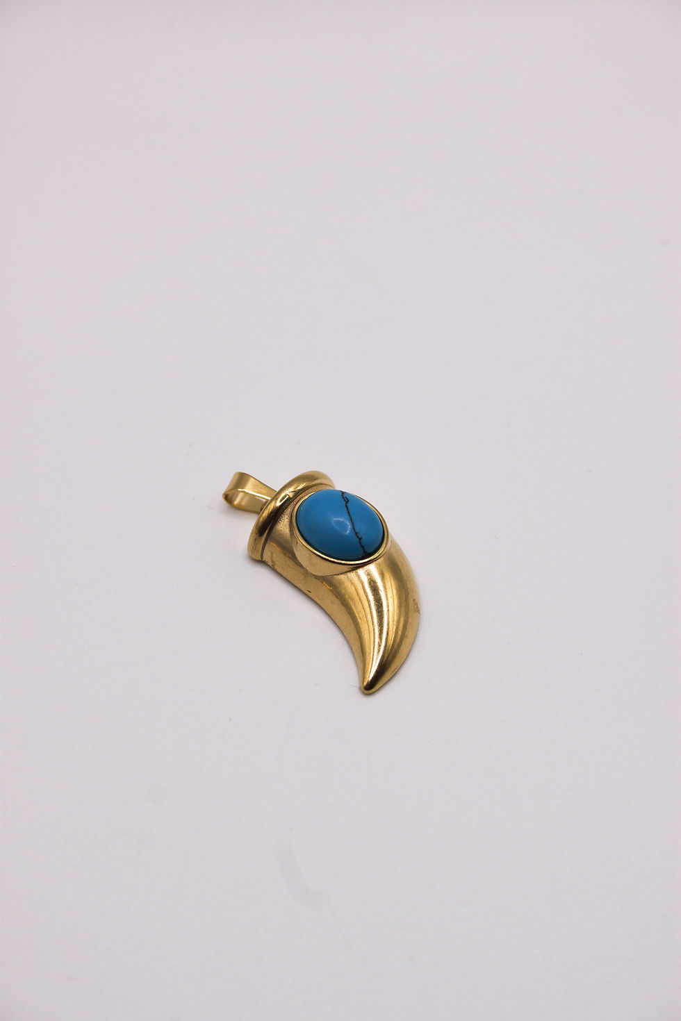 Charm Stone Horn 