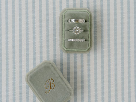 20 Essentials Every Bride Needs on their Wedding Day