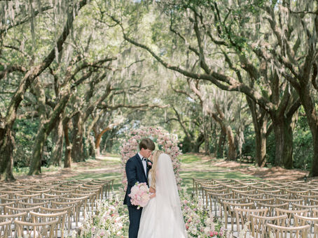 The “Bels” Are Ringing: Caitlann & Josh’s Picture Perfect Charleston Wedding
