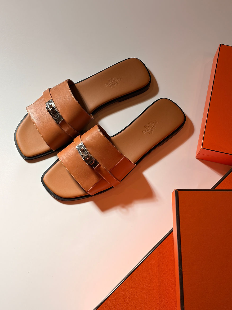 Thumbnail: Hermès Sandals Giulia
