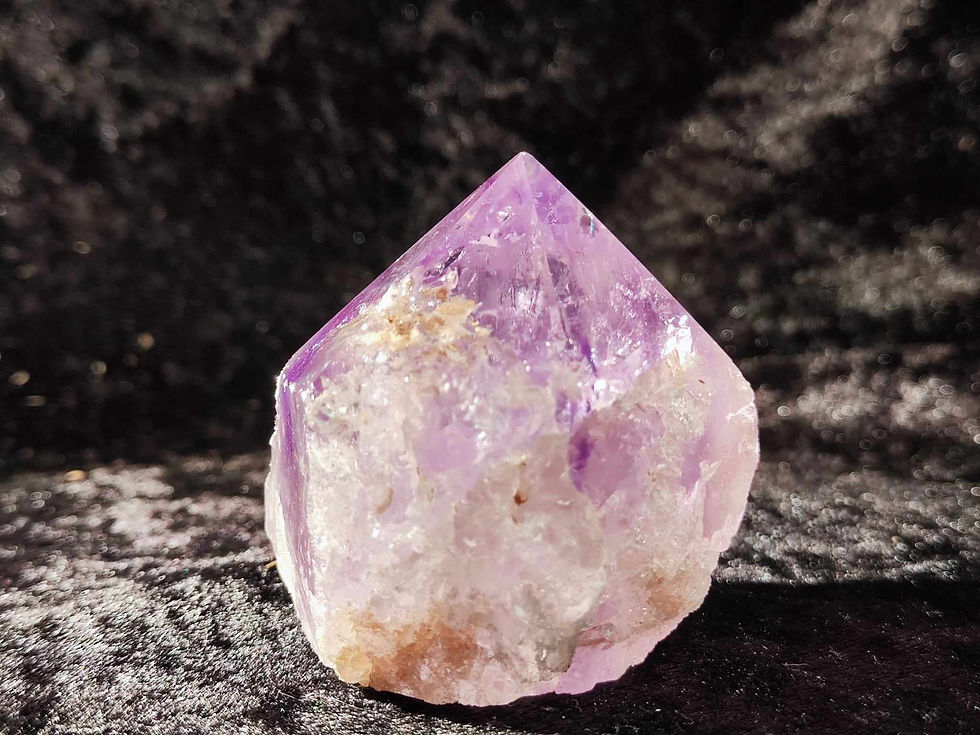 Thumbnail: Amethyst point, polished rough base