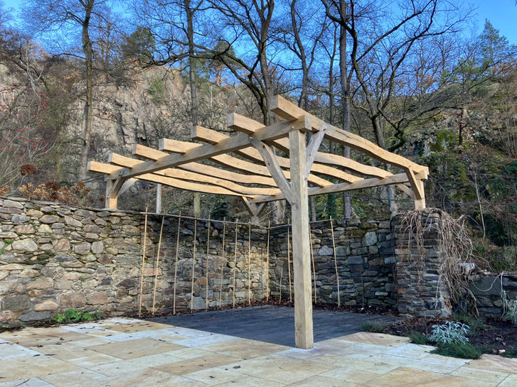 dubová pergola