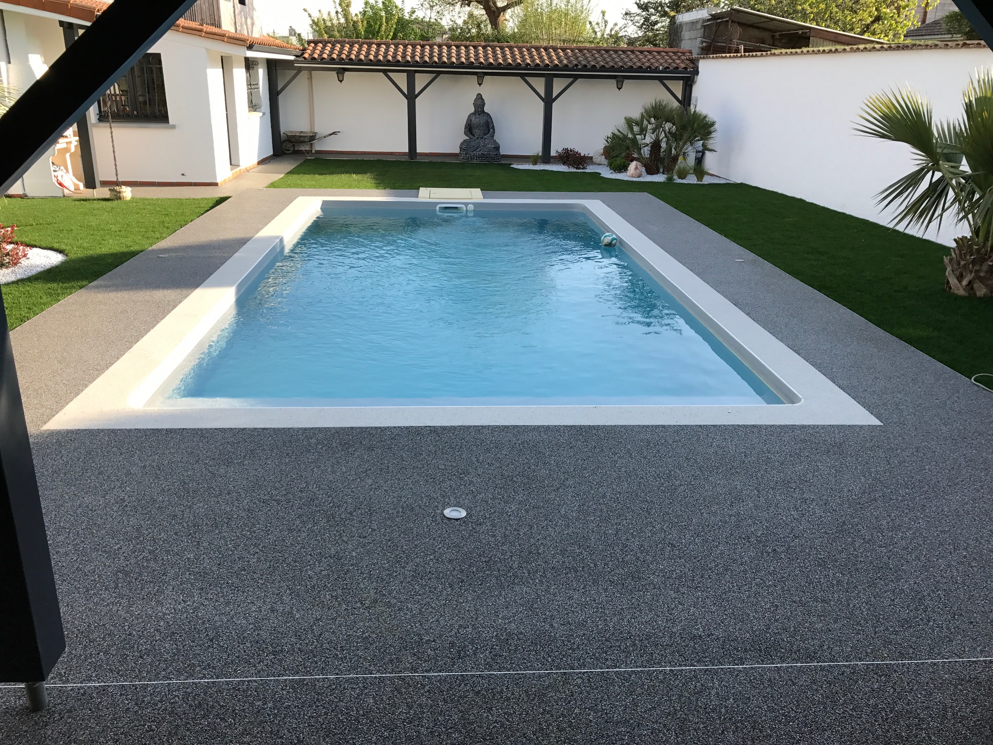 Plage piscine à Bègle