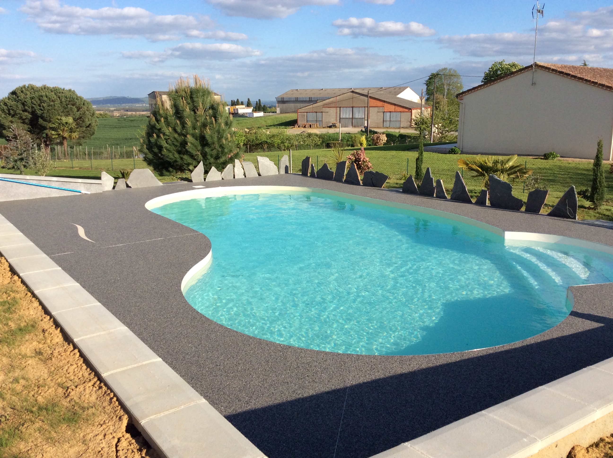 Tour de piscine Puch d'Agenais