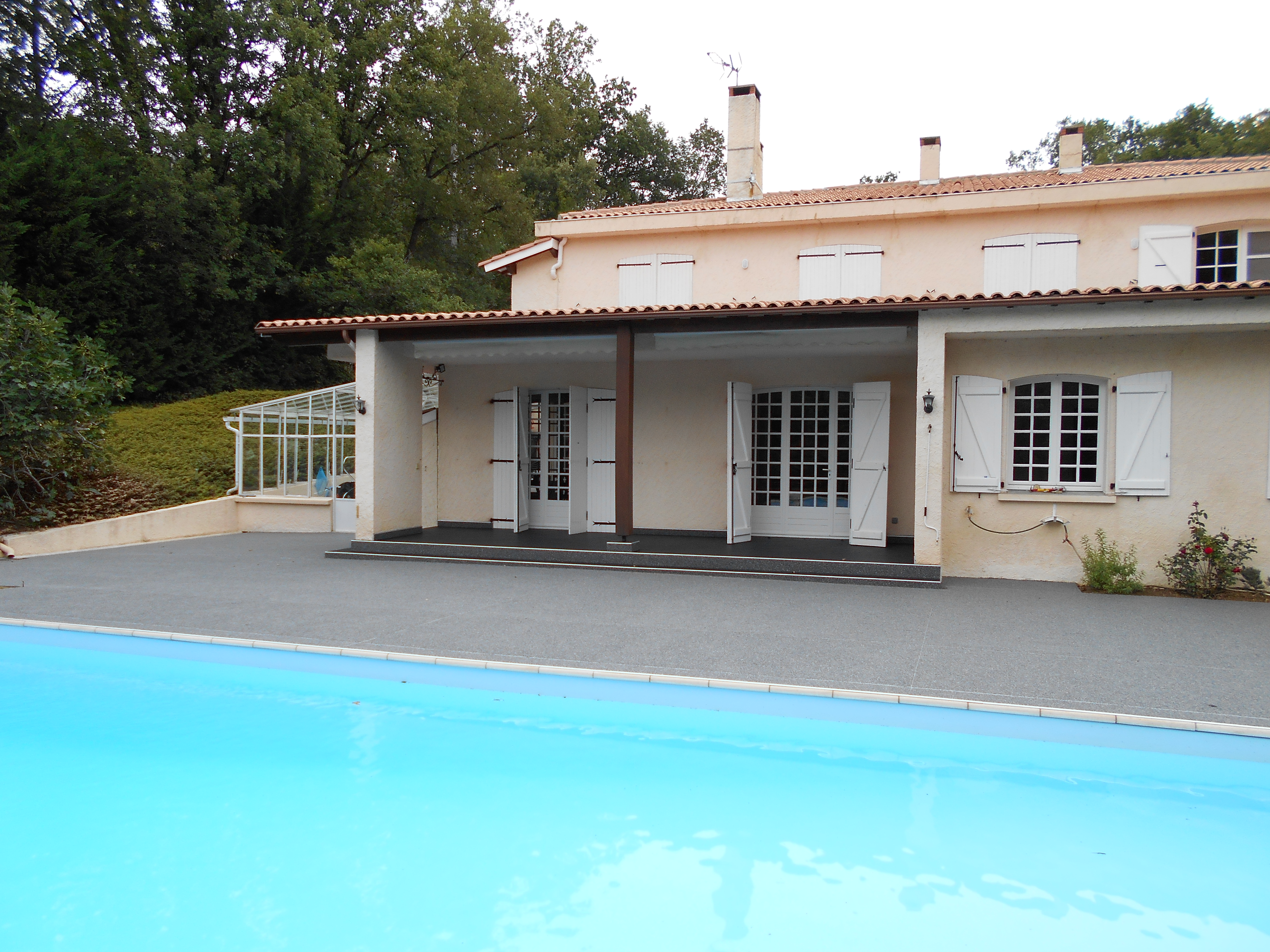 Tour de piscine à Samatan