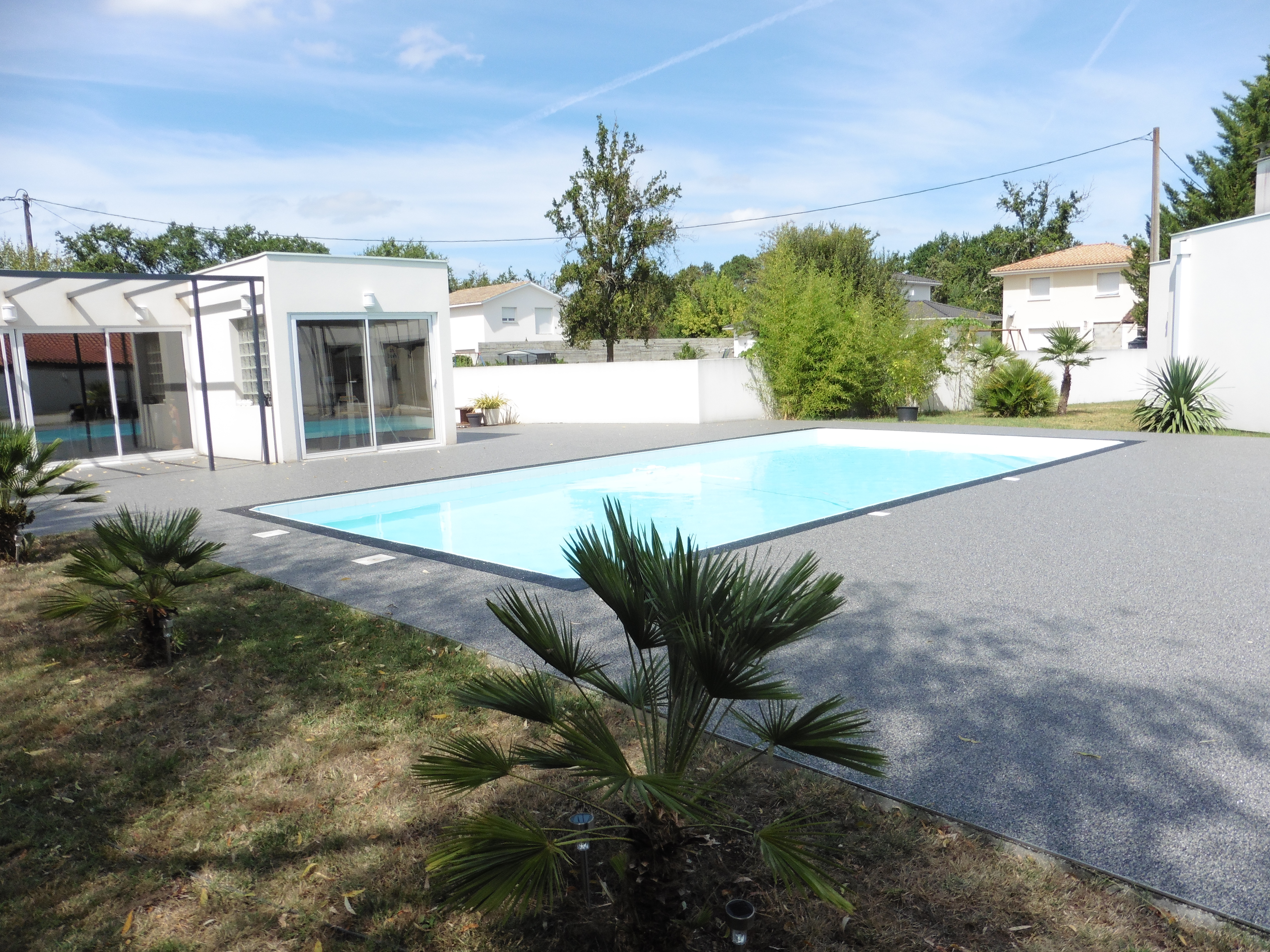 Tour de piscine gris foncé Pessac