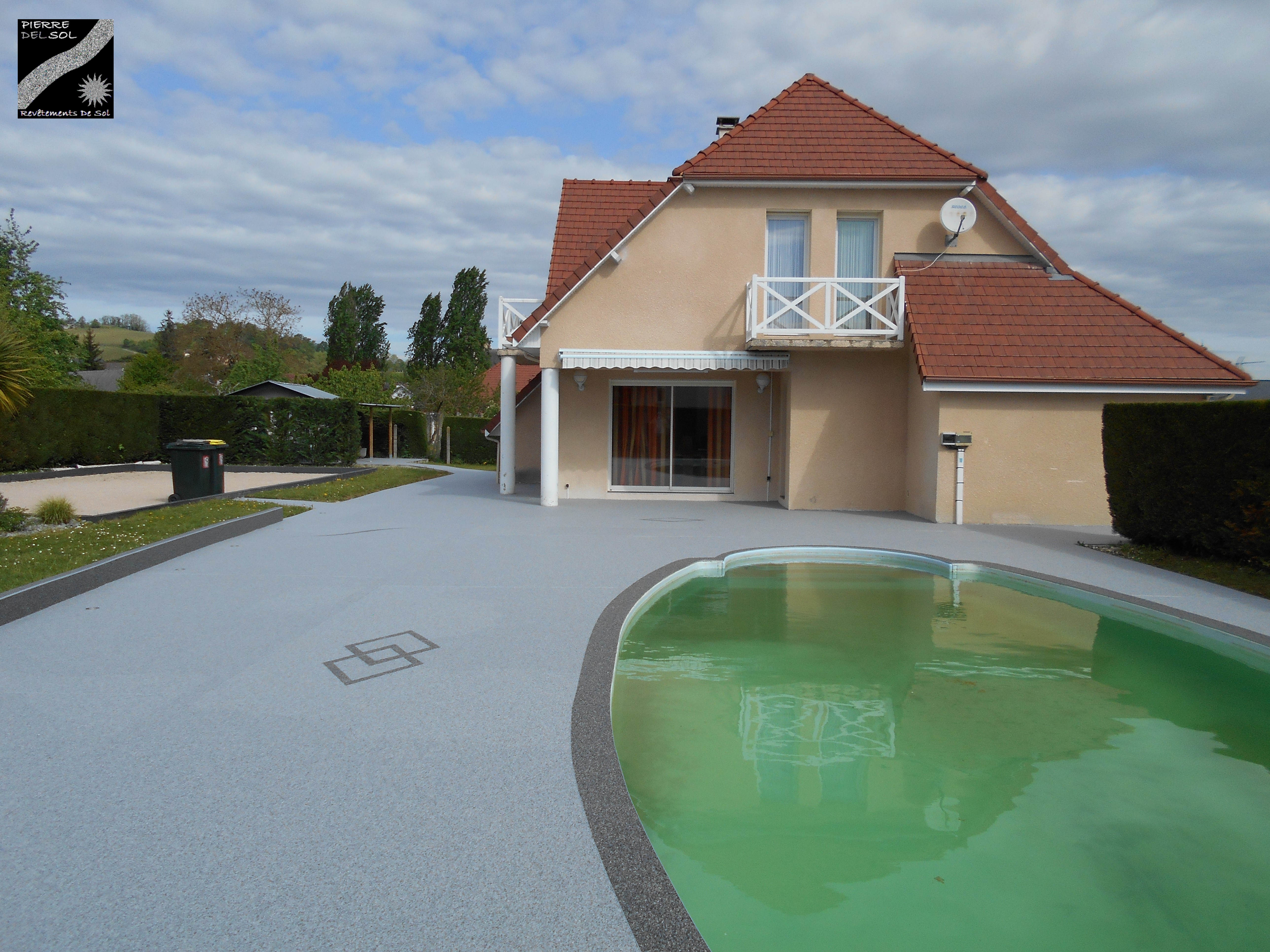 Plage piscine à Monein (64)