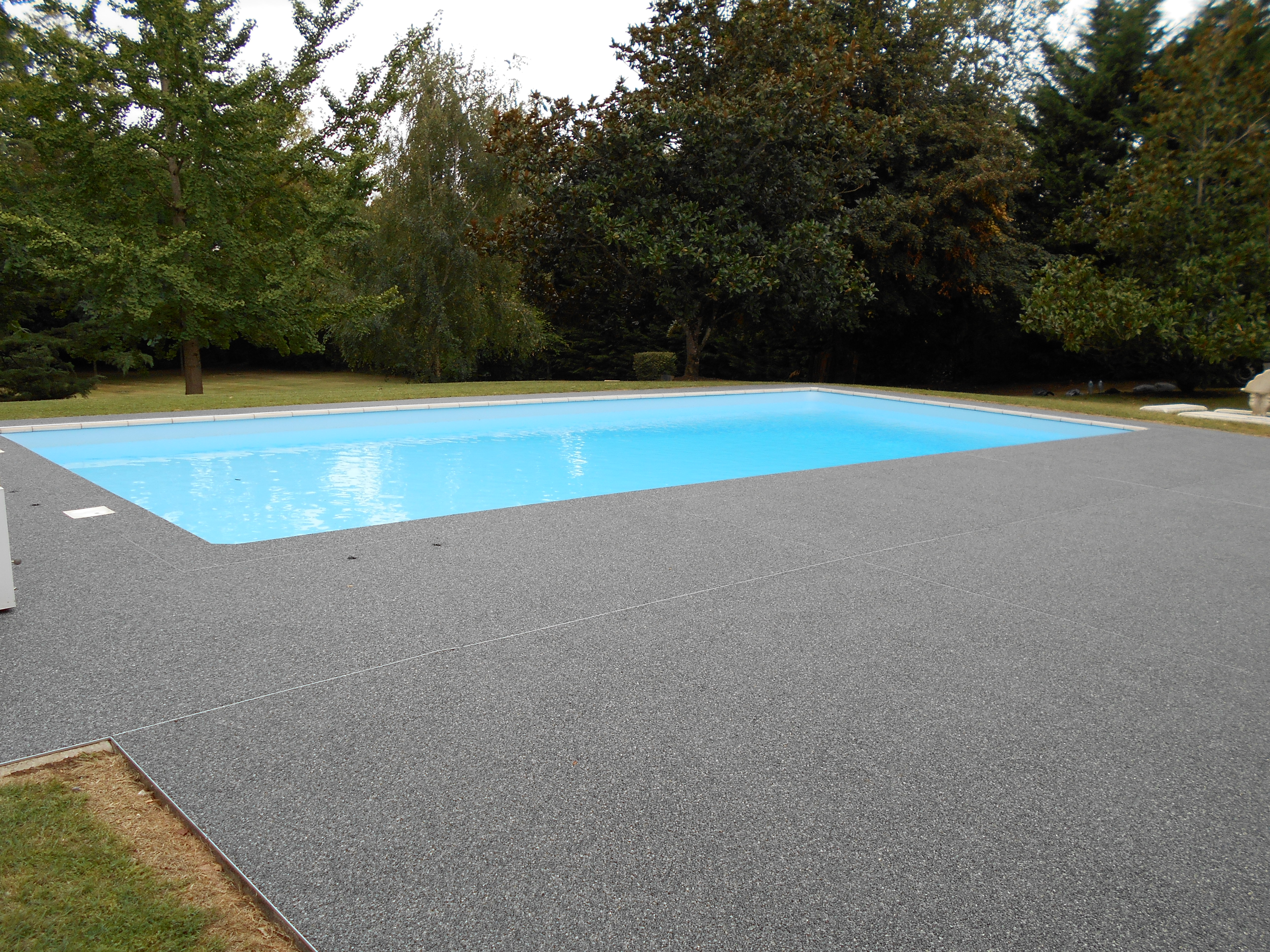 Tour Piscine à Arbanats