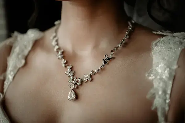 qué collar usar según escote