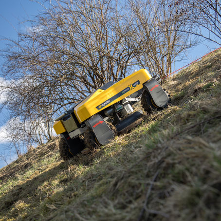 3 Ways Slope Mowers on Wheels Perform Better Than Track-Driven Mowers