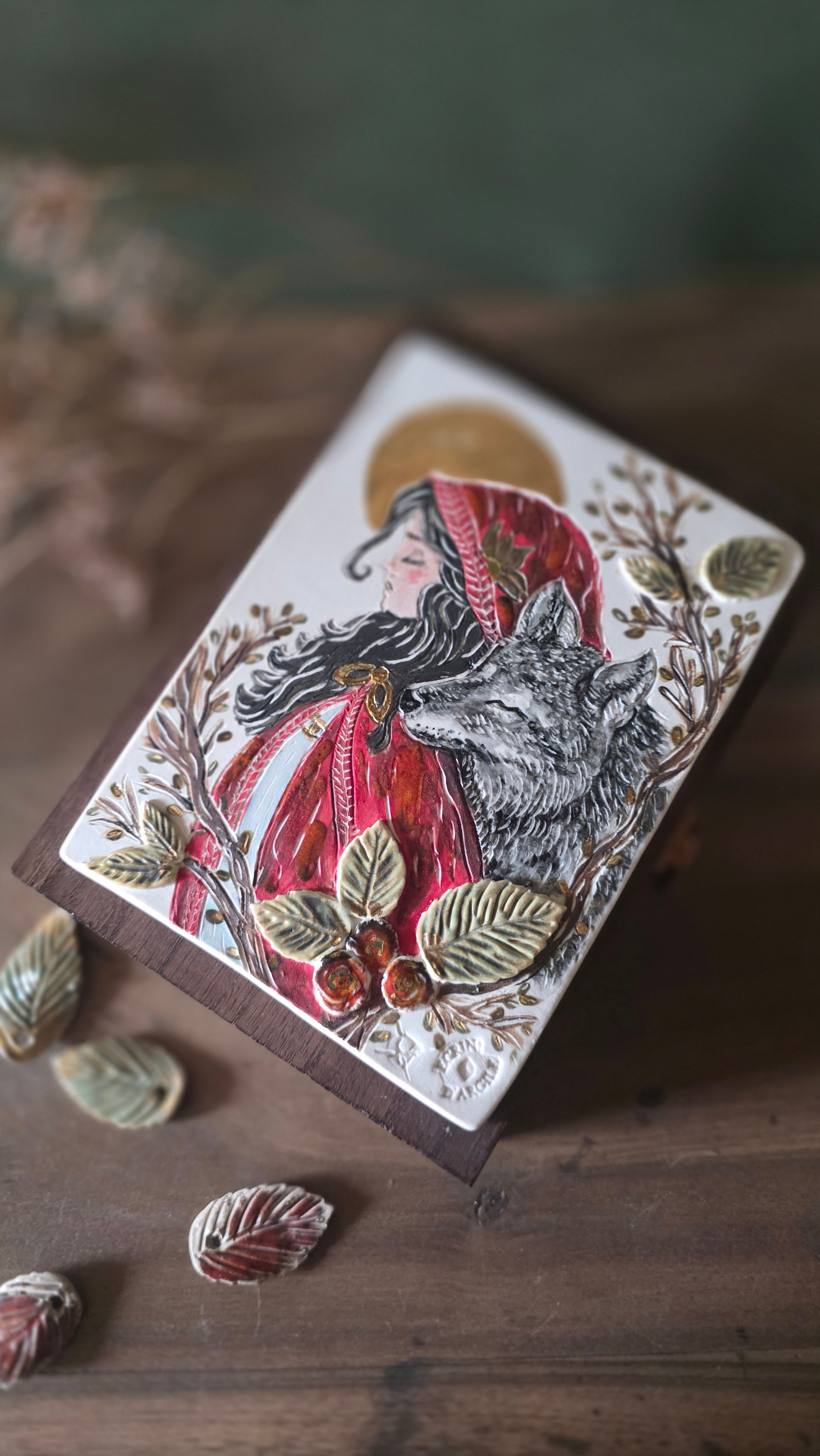 " le PACTE DES BOIS " boîte PIECE UNIQUE dorée or fin